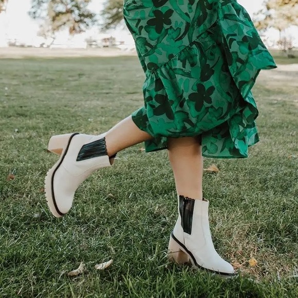 Free People James Chelsea Boot-Ivory - Picture 2 of 6